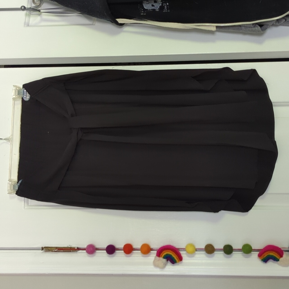 Torrid lightweight black skirt